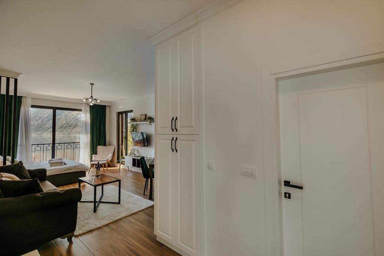 Porta Del Mare Apartman Kotor Kültér fotó